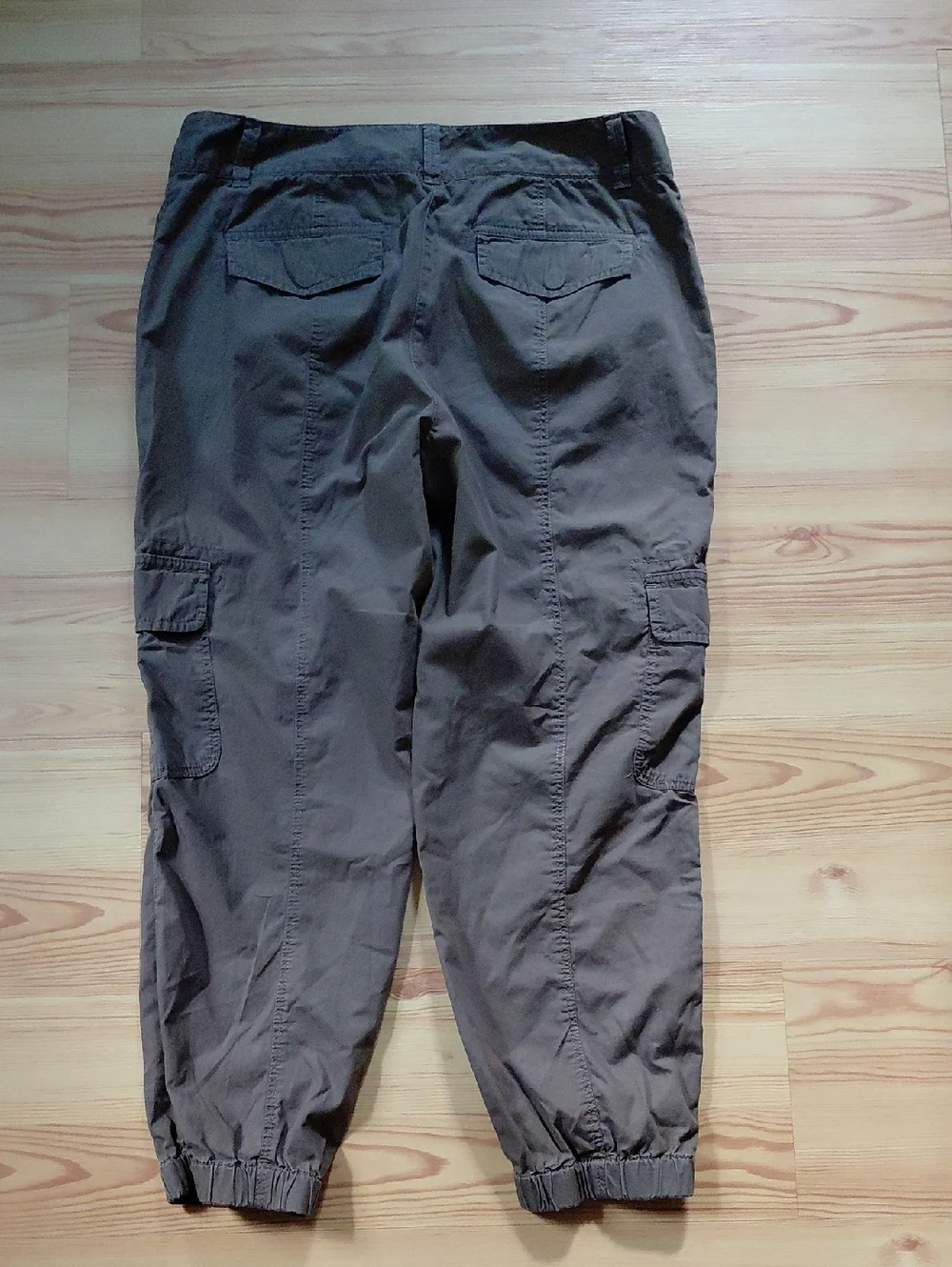 Loft Outlet Cargo Jogger Pants in Olive Green